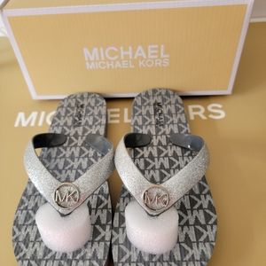 Michael kors kids flip flop